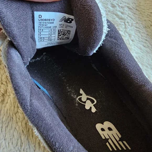 New Balance 9060 - Picture 13 of 13